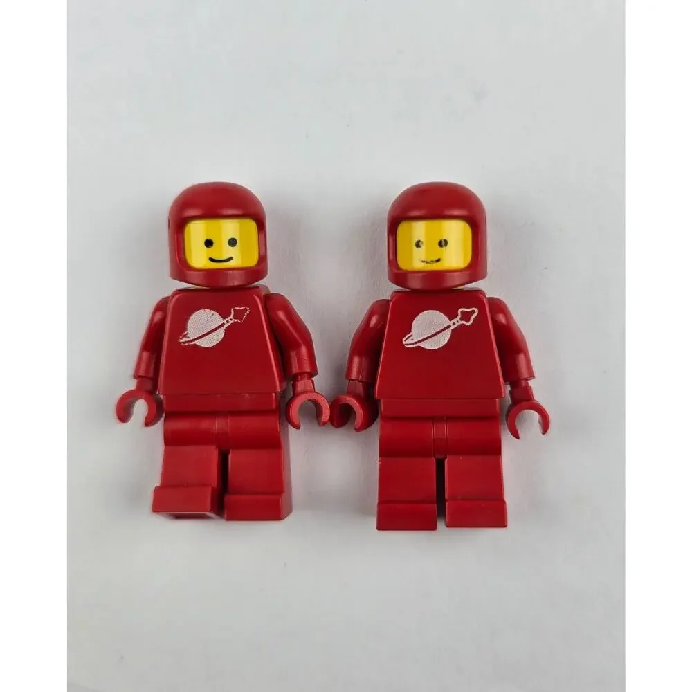 Vintage LEGO Minifigure lot Classic Space Spaceman Red White Yellow Nice cond.